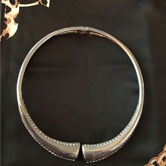 Jewelry - Neckless with stones in silver $12